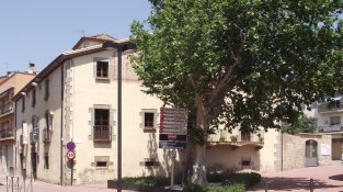 Can Laporta, com a casa pairal i el seu centre d'interpretació de l'Albera, una de les visites que no pot faltar si es visita la Jonquera