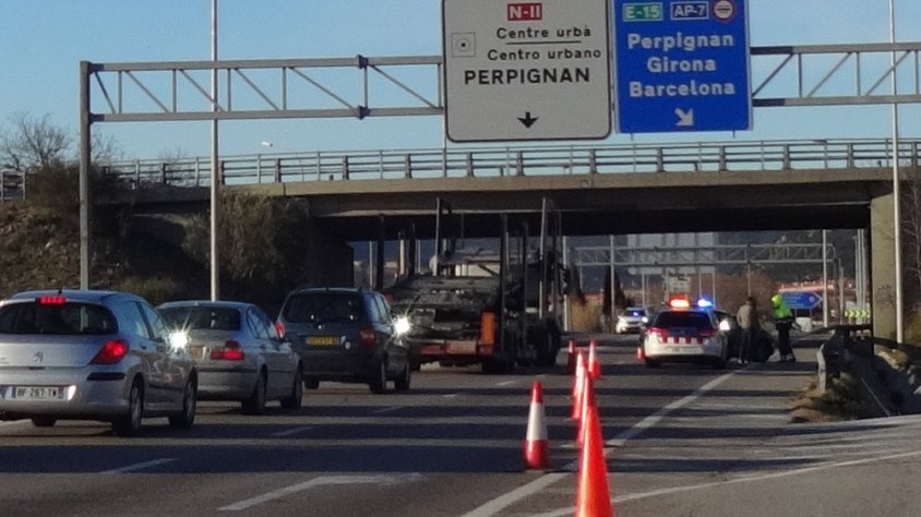 Una patrulla dels mossos va realitzar un control de pas a la N-II per poder detenir l'autor de l'agressió