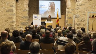 Els baixos de Can Laporta van acollir la presentació de la candidata de CIU