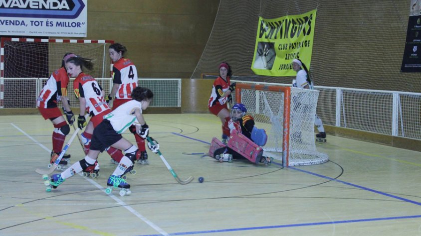 El sènior femení del CP Jonquerenc comença la Copa de la Lliga amb una clara victòria a la pista del CP Manresa