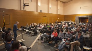 Un a un els integrants de la llista d'ERC van passar pel faristol