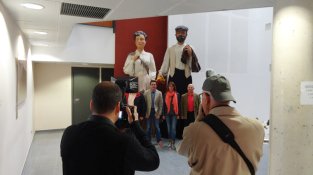 Sessió de fotografies avui a l'Ajuntament de la Jonquera