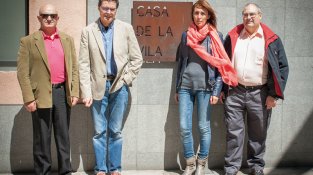 Sessió de fotografies avui a l'Ajuntament de la Jonquera