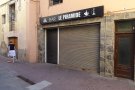 Intervenció de la Policia Local al carrer Major 18 i al bar La Pyramide