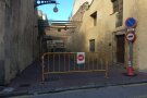 Tallen al trànsit el carrer Major en el seu tram inicial