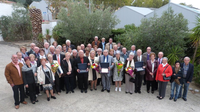 Els assistents a les Noces d'or al Restaurant Artigas