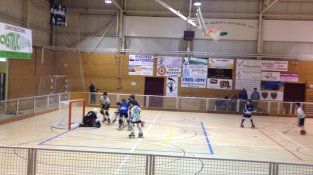 La publicitat a les pareds del pavelló van generar polèmica entre Ajuntament i club d'hoquei l'La publicitat a les parets del pavelló van generar polèmica entre Ajuntament i club d'hoquei l'any 1999