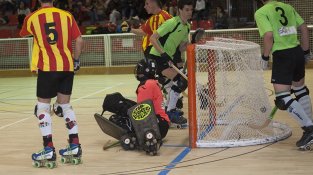 El Red Tortuga Jonquerenc es desfà amb contundència del CH Lloret (9-4) i ja està a quatre partits d'assolir l'ascens a Primera Catalana