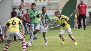 Imatges de la jornada Futbol Base de la UE la Jonquera del cap de setmana passat