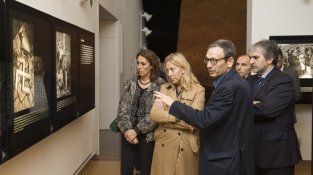 Imatges de la visita de la consellera Neus Munté ahir la Jonquera