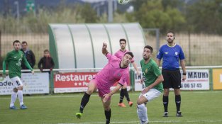 Imatges del partit entre la UE la Jonquera i el Peralada