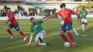 Imatges del partit entre la UE la Jonquera i l'Olot