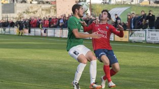 Imatges del partit entre la UE la Jonquera i l'Olot