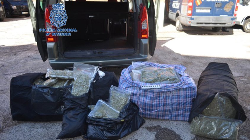 Detingut un conductor a la Jonquera que anava a França amb 70 quilos de marihuana