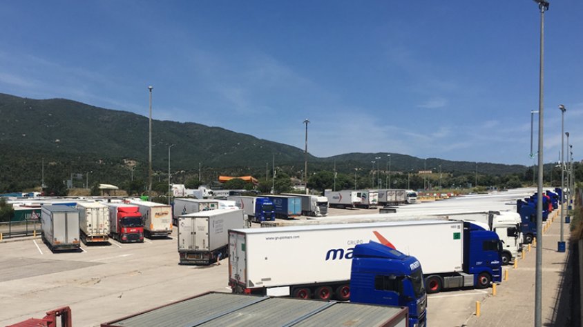 Pena de 2 anys a un camioner jutjat per un apunyalament