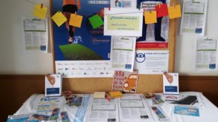 Durant tota la setmanaes va disposar d'un Estenedor sense fum al vestíbul del centre amb informació