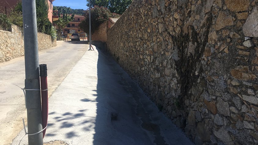 Obres al carrer Camí del Molí d'en Bosch