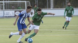 Una imatge del partit de diumenge, entre la UE la Jonquera i el Banyoles