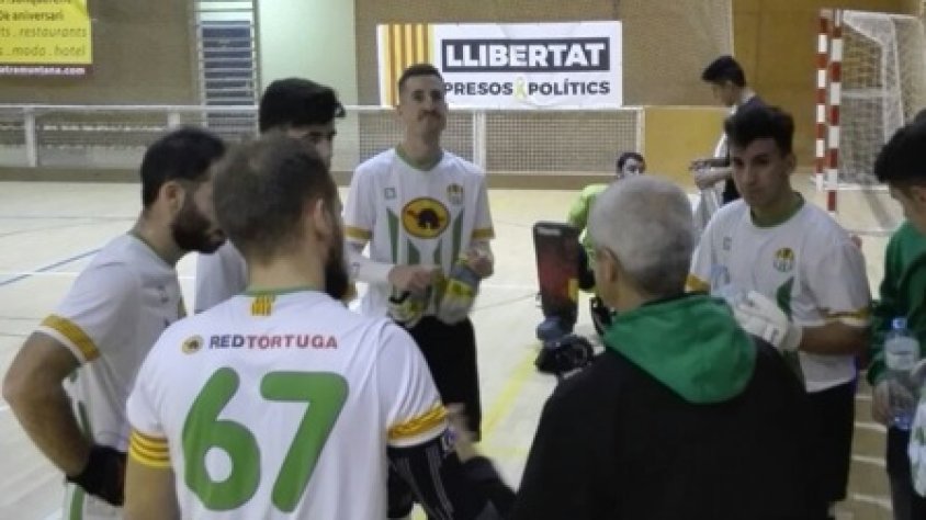 El Red Tortuga va empatar contra el HC Ripoll