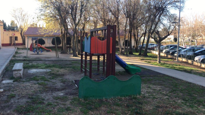 Al parc de la llar d'infants hi instal·laran columpis nous