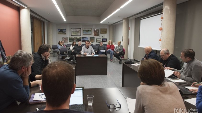 Una representació de la plataforma al públic