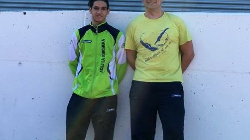 En Joel amb l'entrenador