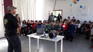 Dilluns els alumnes del cicle superior van participar en una xerrada sobre la casa dels Xuclis