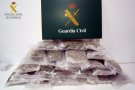Detenen dos passatgers d'un autobús que portaven 7 kg de marihuana a la maleta
