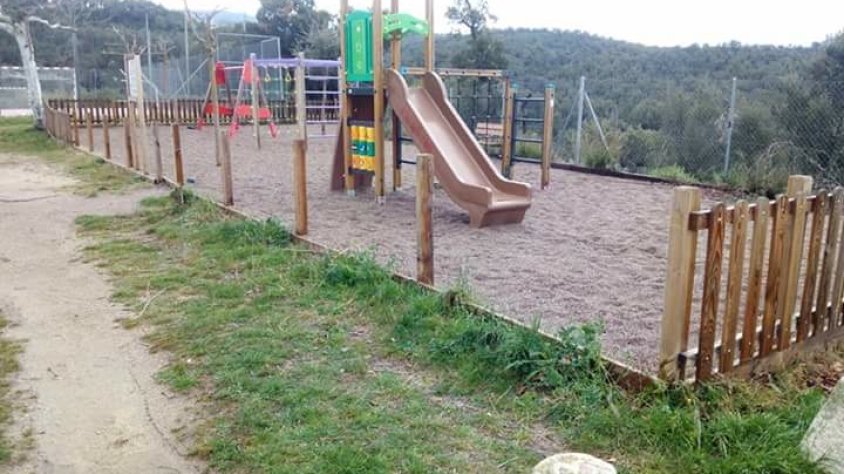 El parc està a la zona esportiva