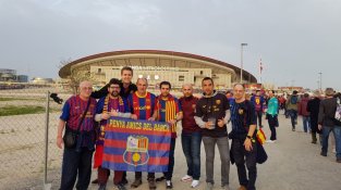 Els aficionats van passar el dia a la zona de fans