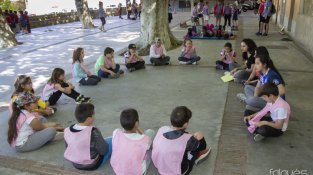 Els infants van fer jocs de tot tipus
