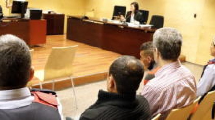 Els dos acusats durant el judici