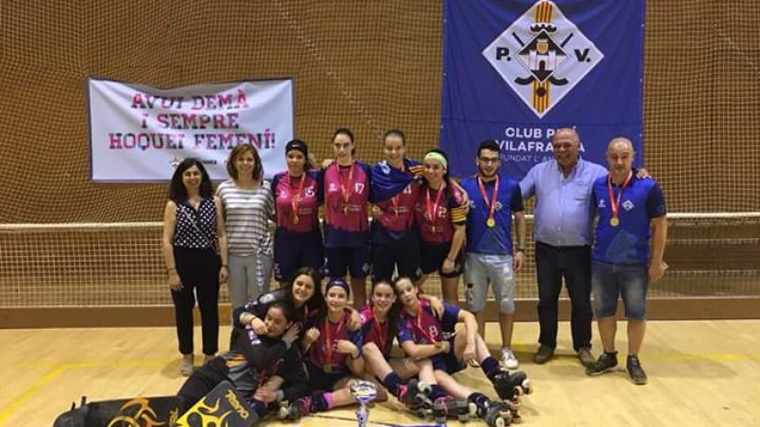 El CP Vilafranca, amb la Copa de la categoria FEM16