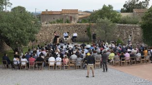 L'acte va ser multitudinari