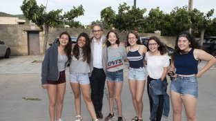 Torra amb un grup de joves del municipi