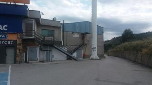 El centre de culte actual està a darrera del supermercat Novavenda