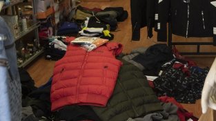 Els agents van entrar en almenys quatre locals del Portús