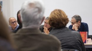 La presentació va aplegar un bon nombre de veïns