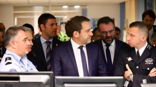 Castaner va conversar amb tots els cossos de seguretat