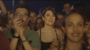 El videoclip està rodat entre Blanes i Barcelona