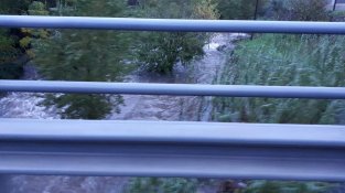 El riu, al seu pas per la carretera d'Agullana