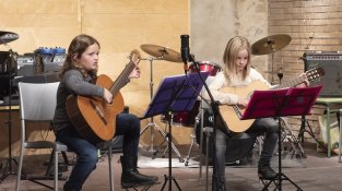 Els alumnes van cantar i van interpretar peces amb diversos instruments