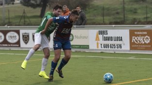 El Llagostera B es va avançar i la UE La Jonquera va empatar abans del descans