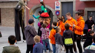 Petits i grans van jugar i gaudir de l'últim dia de l'any