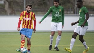 Ravert condemna la UE La Jonquera a la derrota contra el Tona