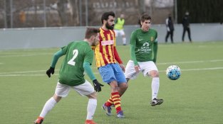 Ravert condemna la UE La Jonquera a la derrota contra el Tona