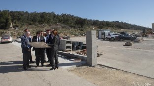 Prèviament, Buch havia presentat el projecte a l'ajuntament