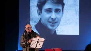 Joan Isaac va comptar amb diverses col·laboracions