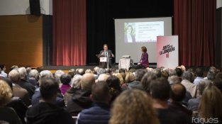 La sala de la Societat es va omplir