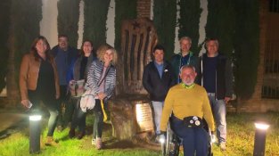 El va acollir una delegació de l'ANC